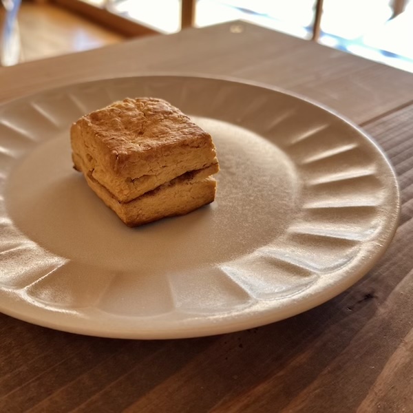 米粉のシナモンペッパースコーン